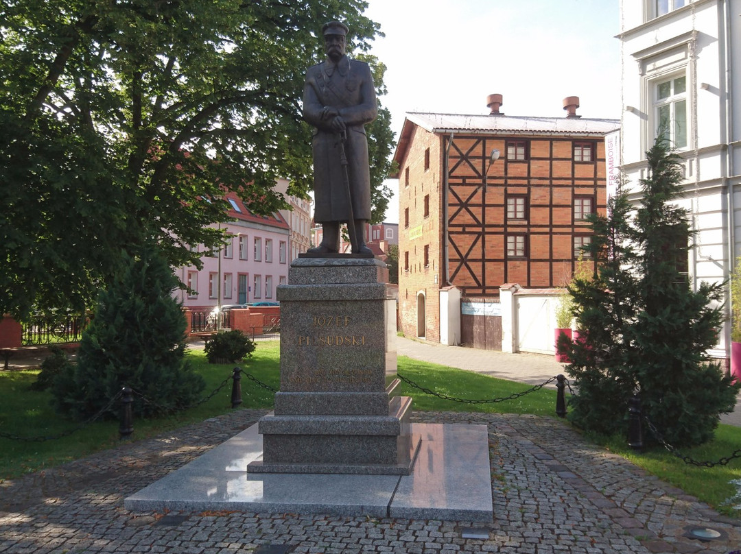Monument to Józef Piłsudski景点图片