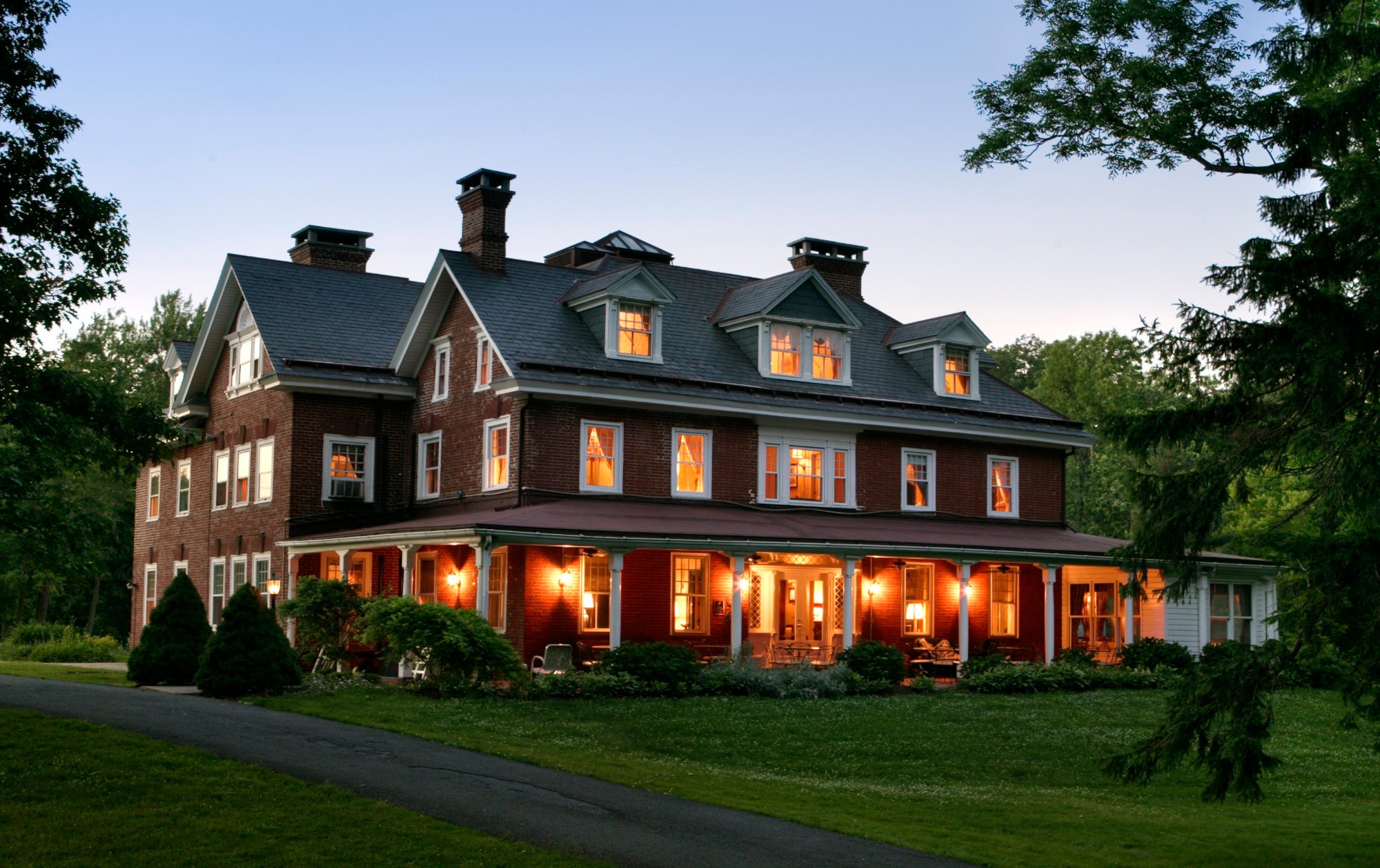 Cameron Estate Inn-官方