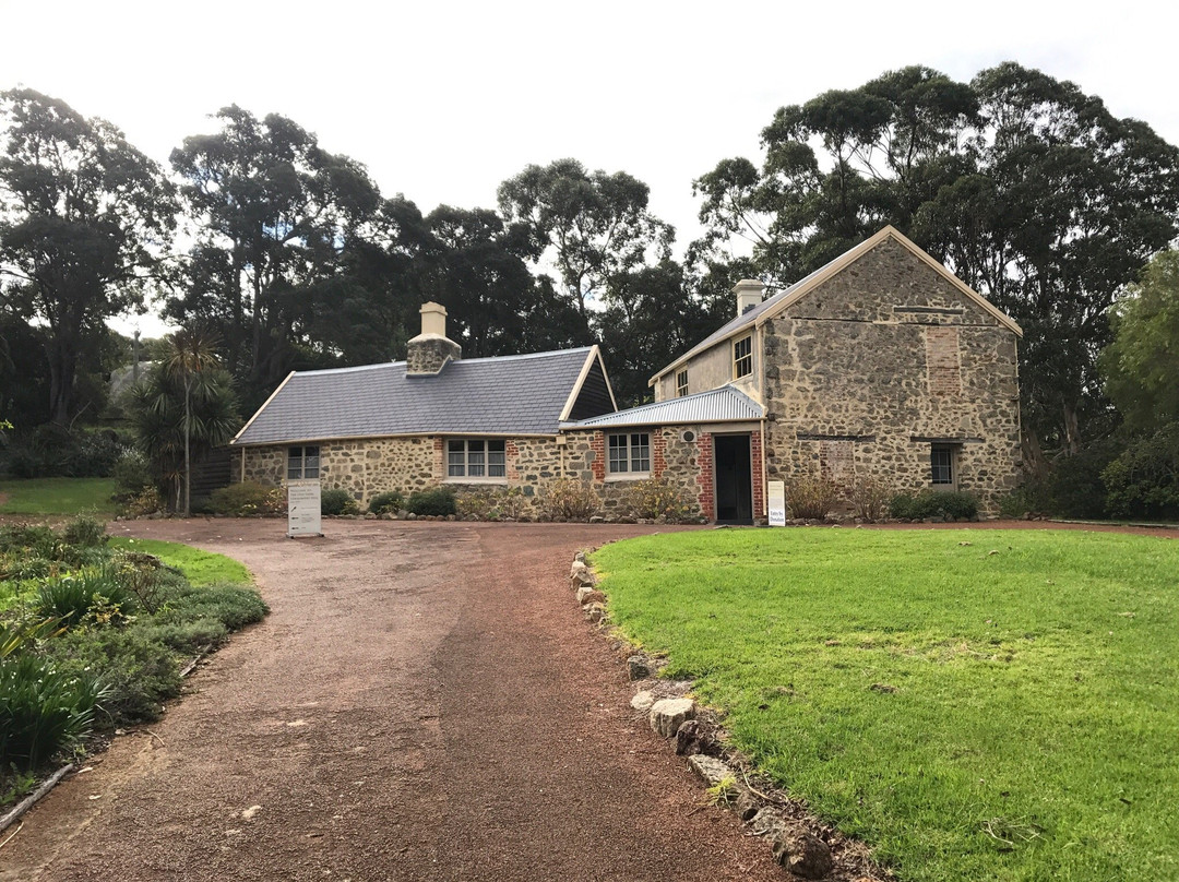 Strawberry Hill at Barmup-奥尔巴尼必去景点