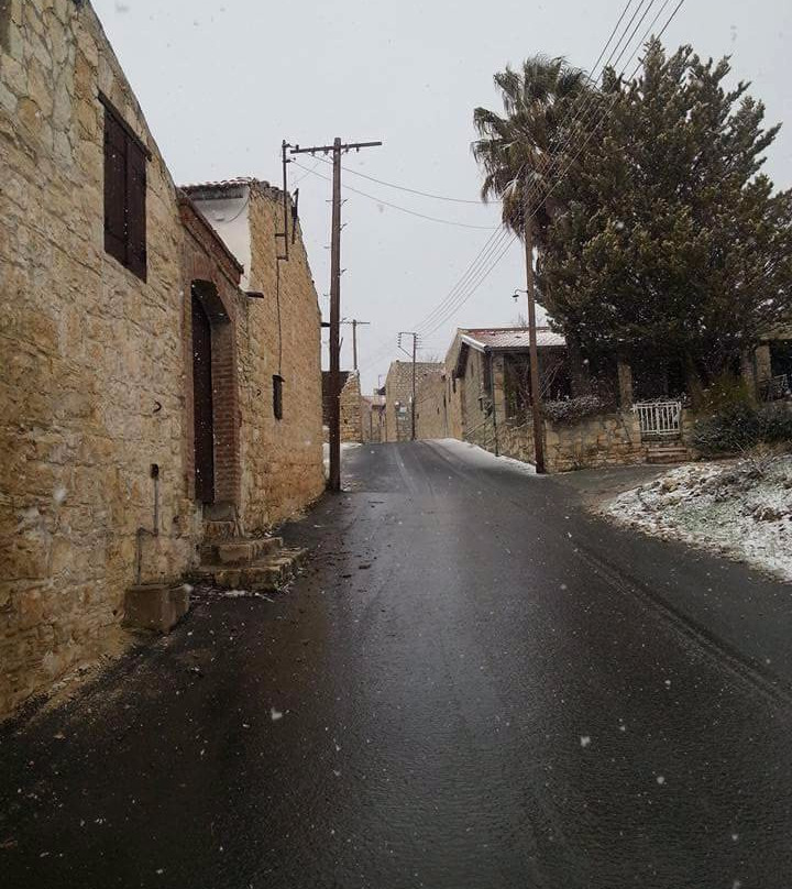 Agrovino Wine Shop & Bar Lofou-Lofou必去景点