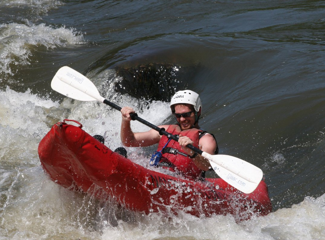 Nantahala Outdoor Center - French Broad River Outpost-Marshall必去景点