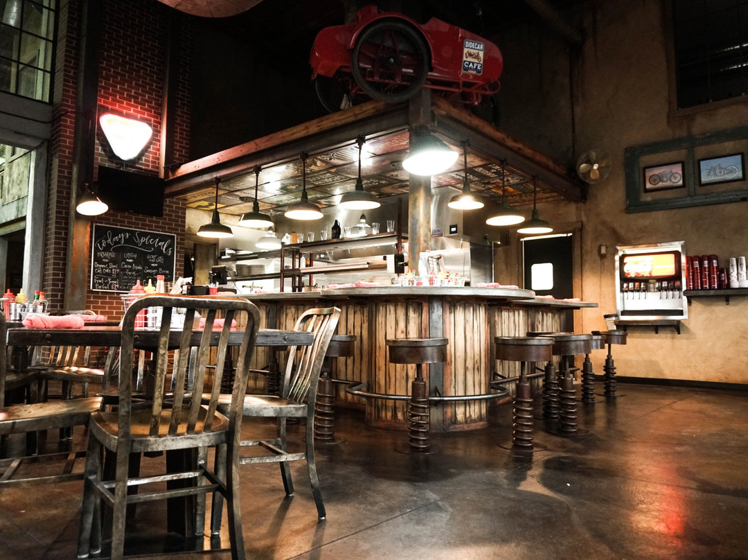 Springville餐馆和美食-Sidecar Cafe at Legends