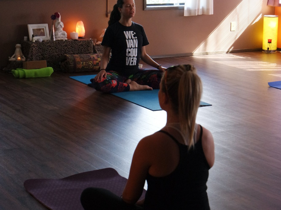 I Am Yoga Shuswap景点图片