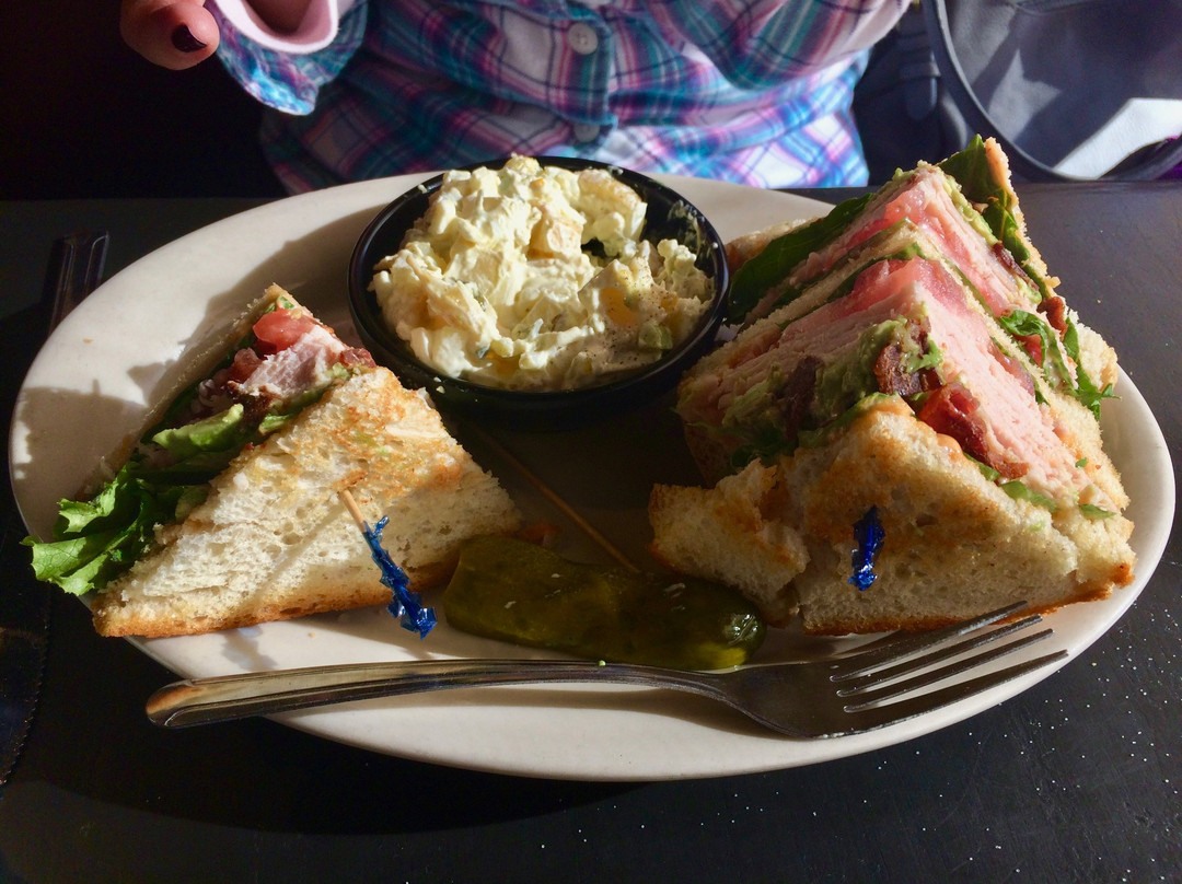 Erie餐馆和美食-The Lazy Dog Bar and Grill