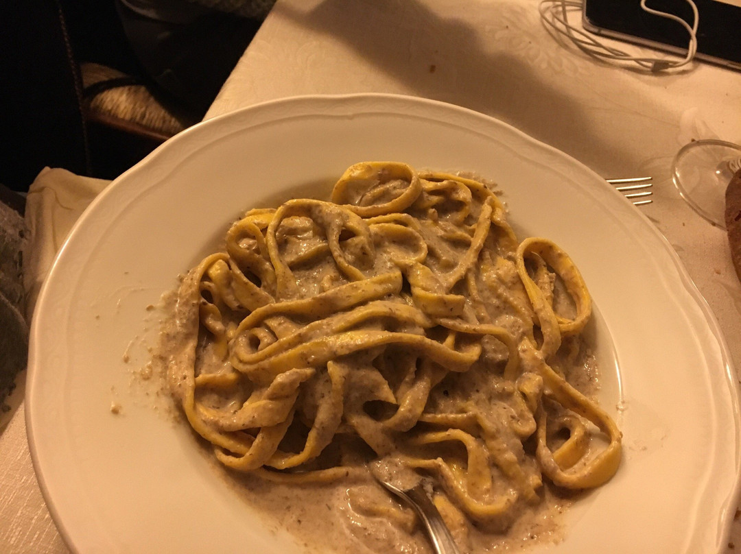 Rivisondoli餐馆和美食-La Rua