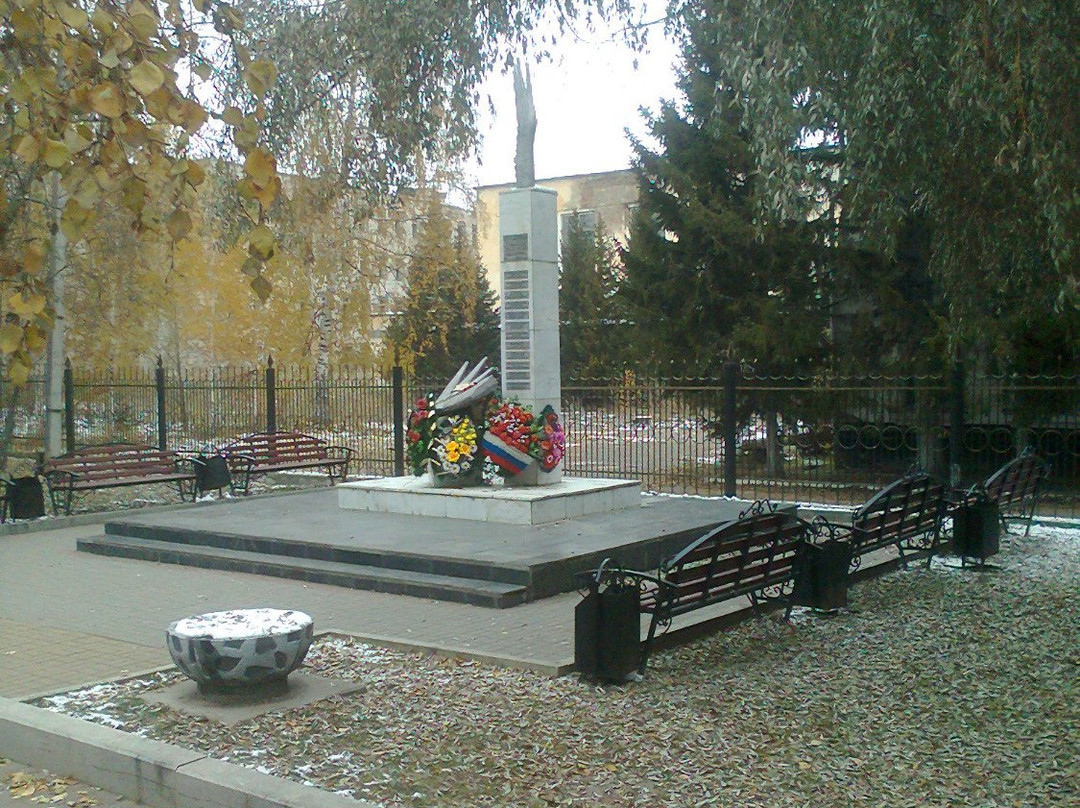 Stela to Died Cadets of Telecommunication College-托木斯克必去景点