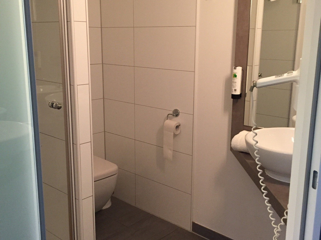 Road House Hotel主图