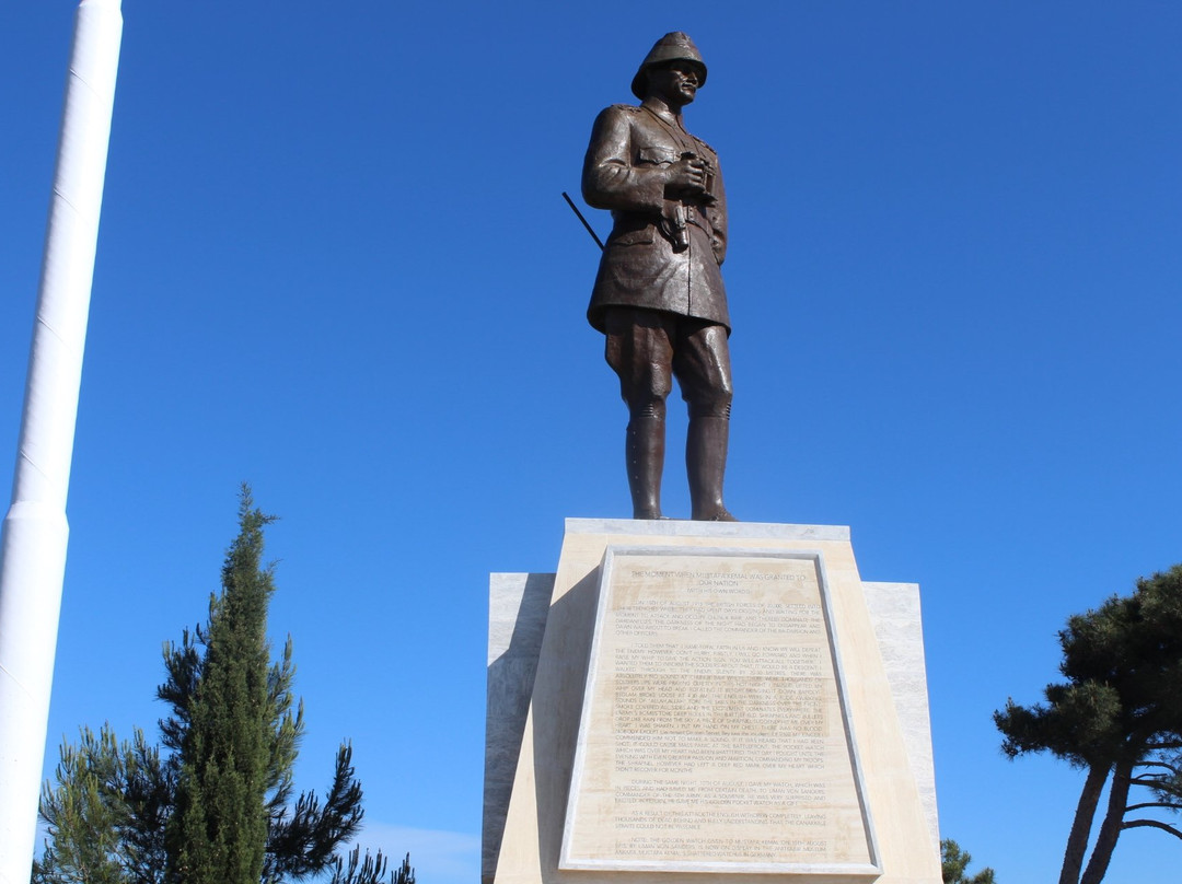 Conk Bayiri Mehmetçik Park Aniti Kemalyeri Yaziti景点图片