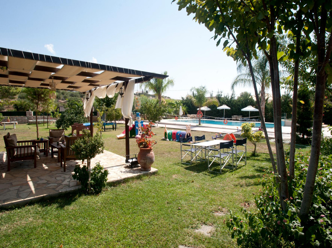 Dion-Zois Villas主图