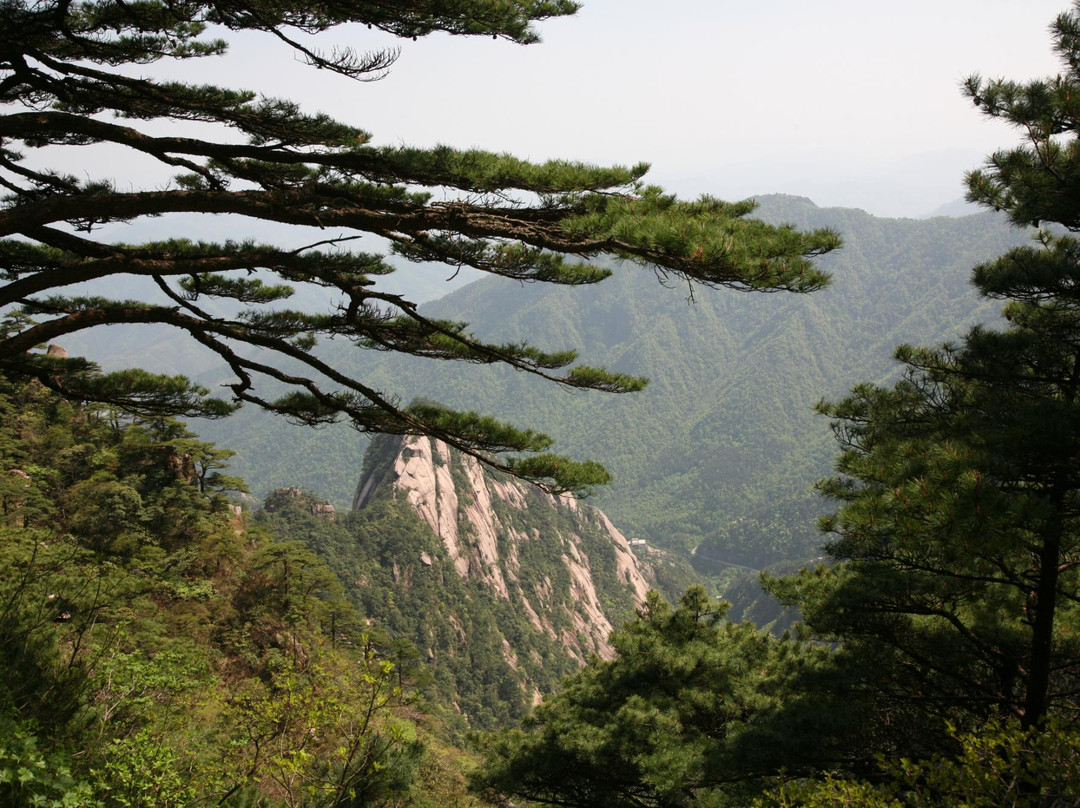 清潭峰-黄山市必去景点