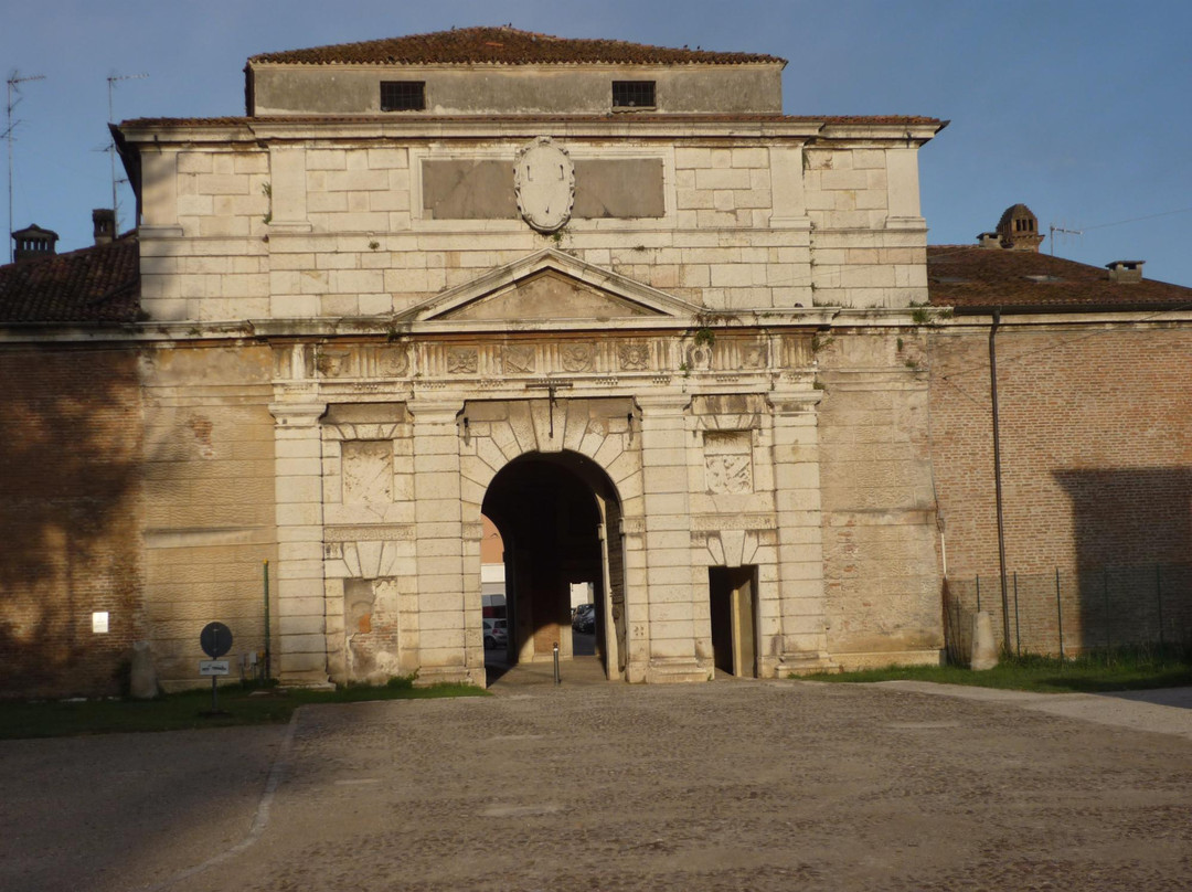 Porta Giulia景点图片
