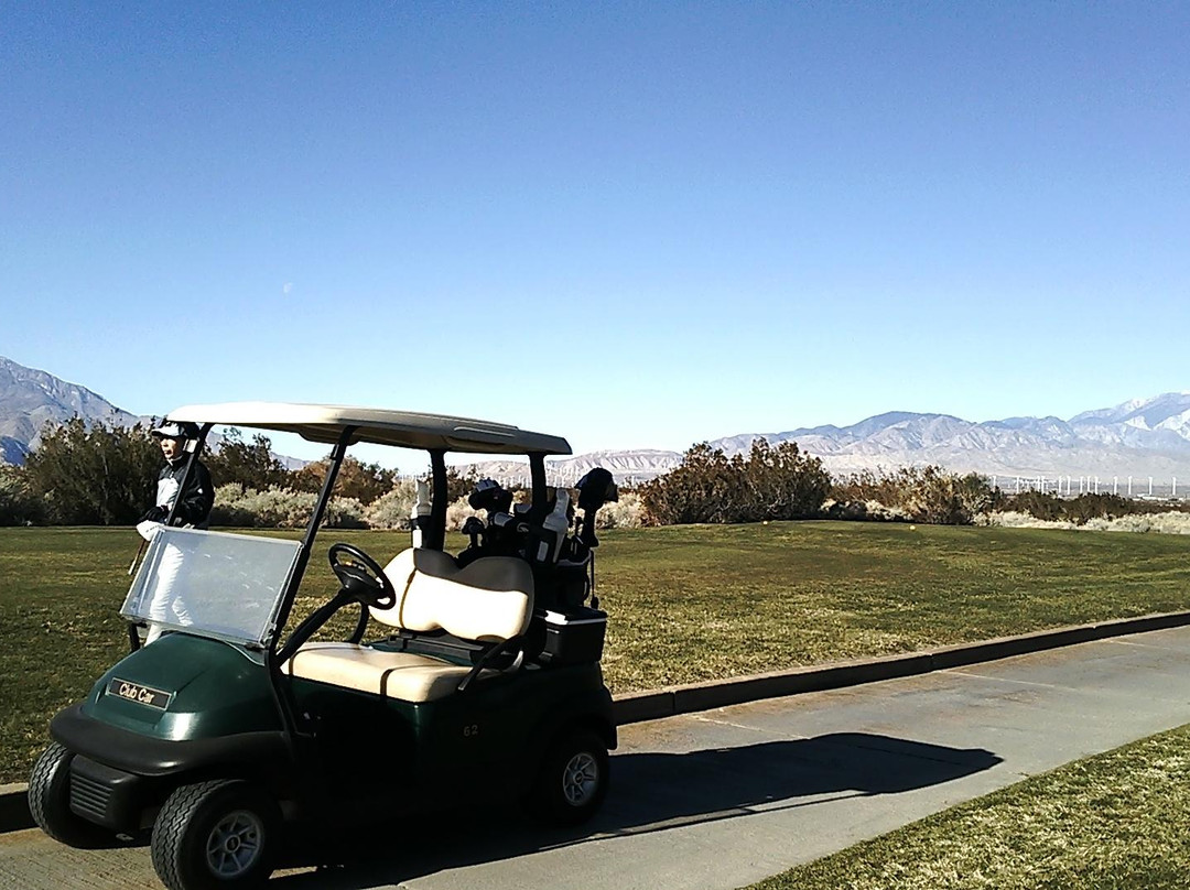 Desert Dunes Golf Course-沙漠温泉必去景点