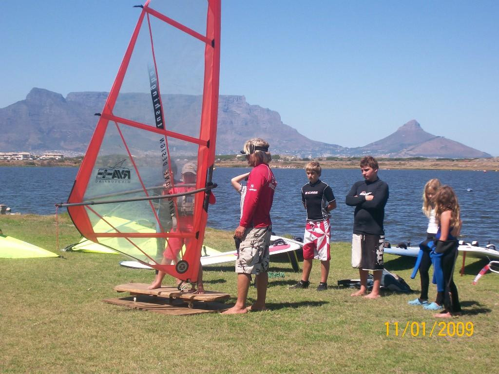 Learn 2 Windsurf - Windsurfing in Cape Town-Table View必去景点