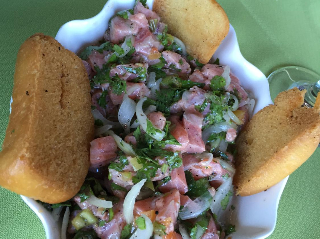 Rio Bueno餐馆和美食-Fogón Quimey