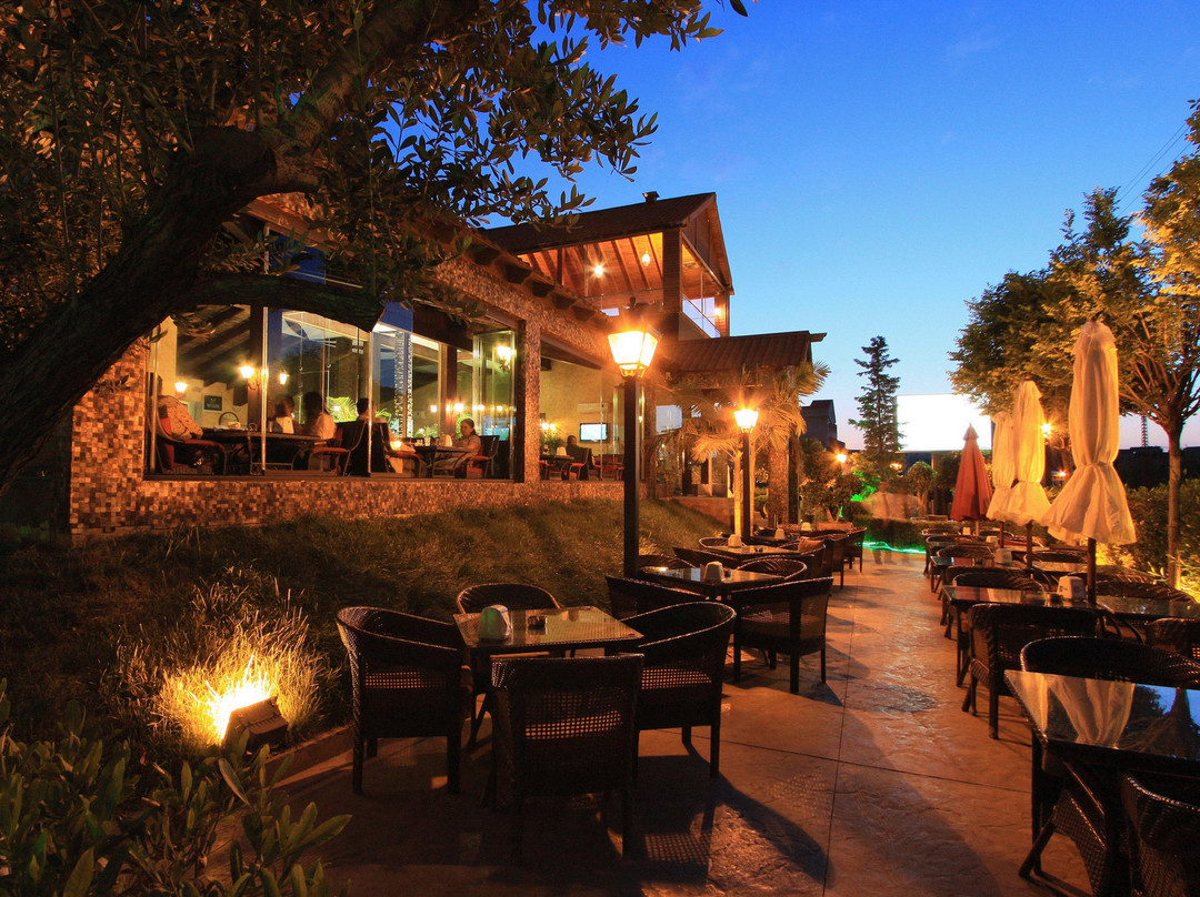 的黎波里餐馆和美食-La Plaka