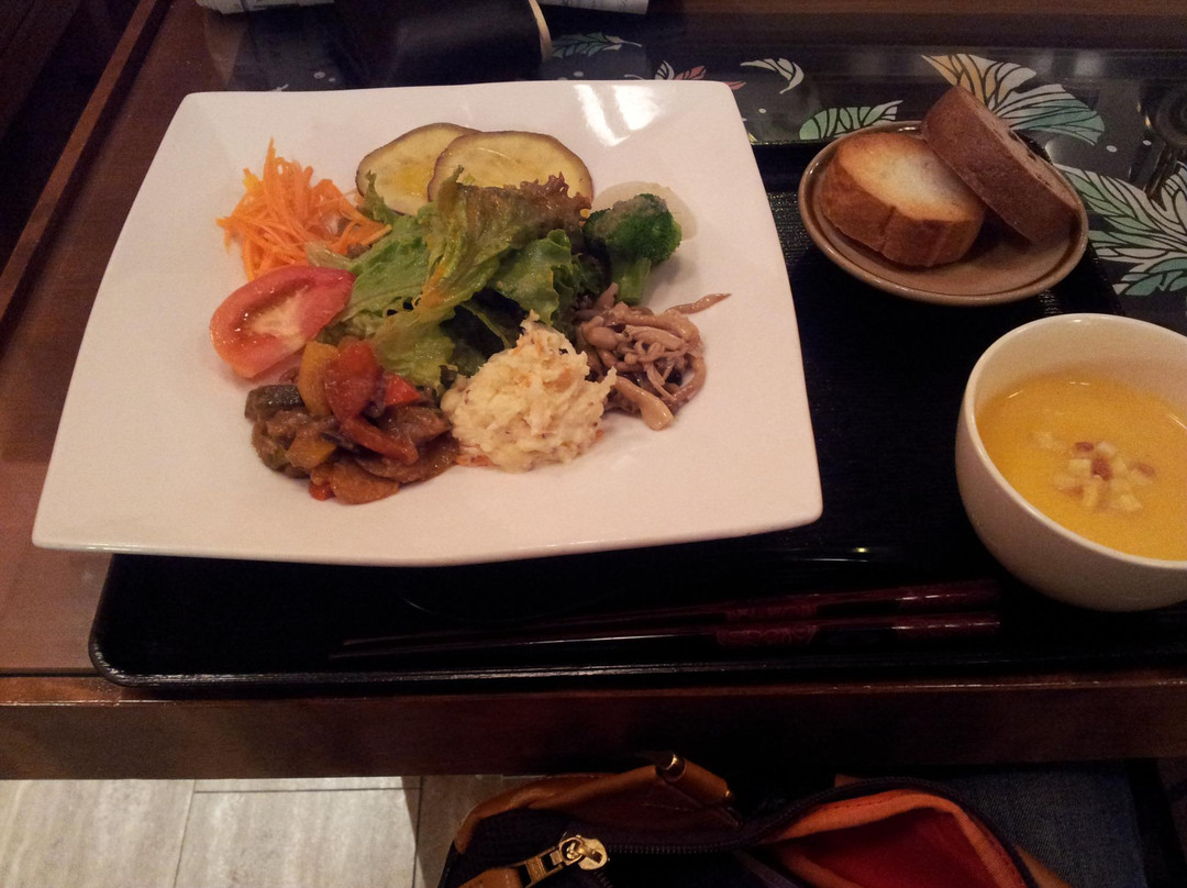 野菜ダイニング ほんのちょっと パレスビル店