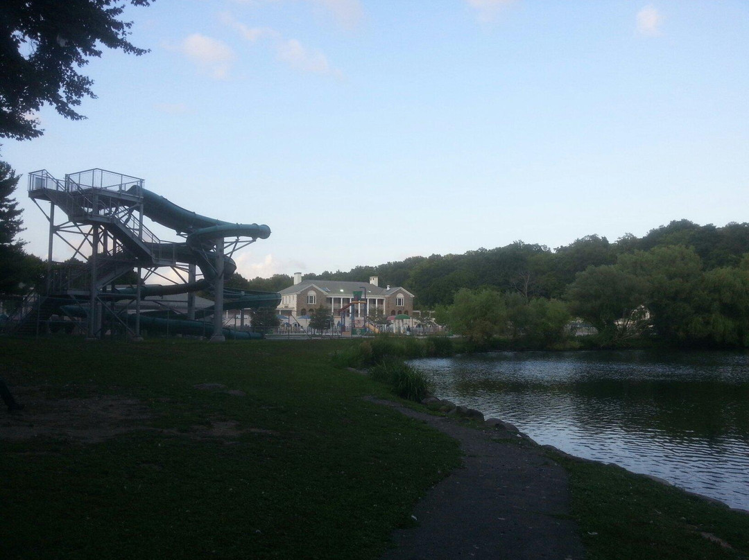 Tibbetts Brook Park景点图片
