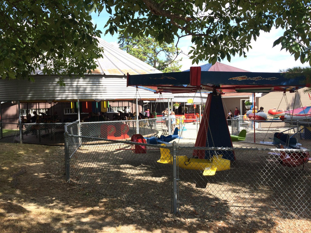 Harris Hill Amusement Park景点图片