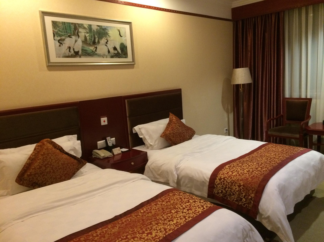 九寨沟千鹤国际大酒店主图