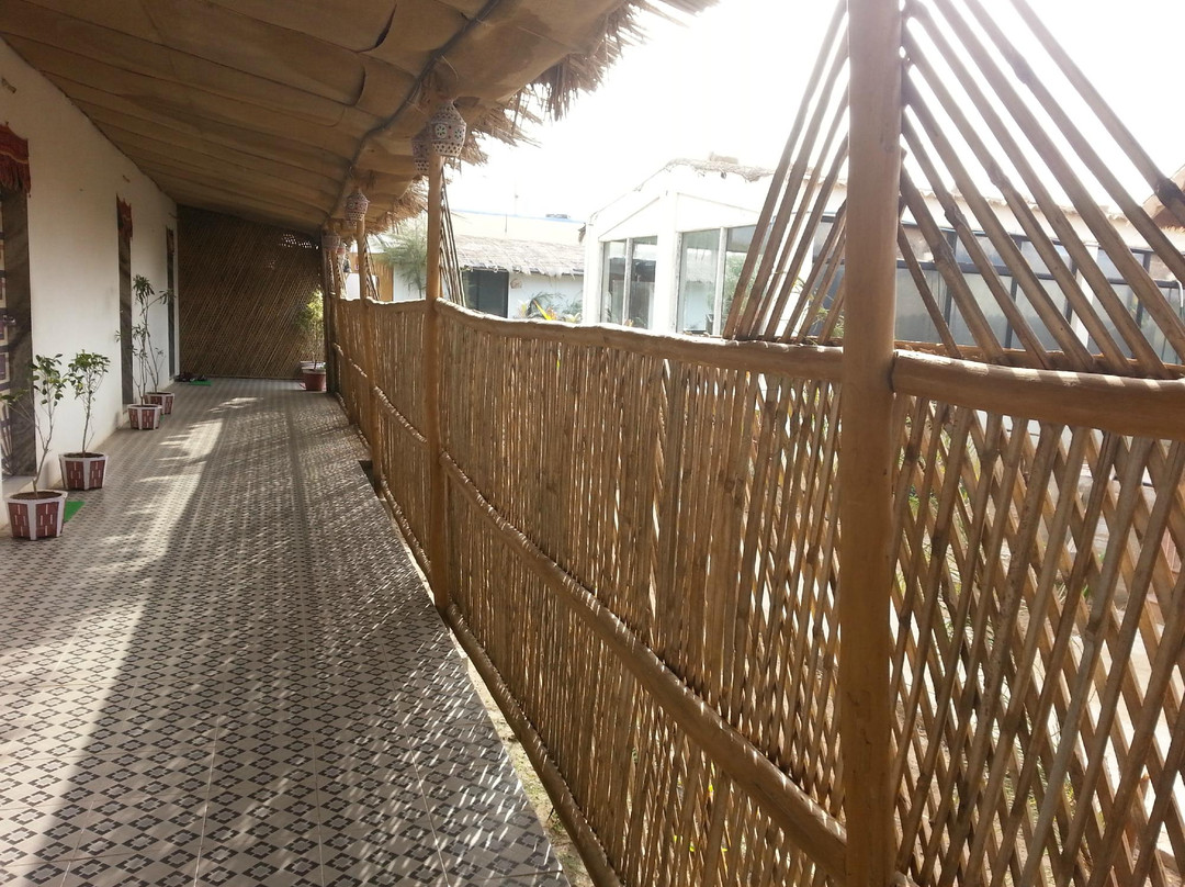 H & V Beach Hotel主图