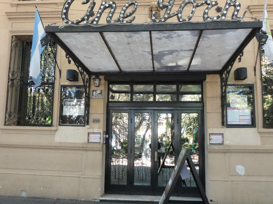 Cine Teatro York-Olivos必去景点