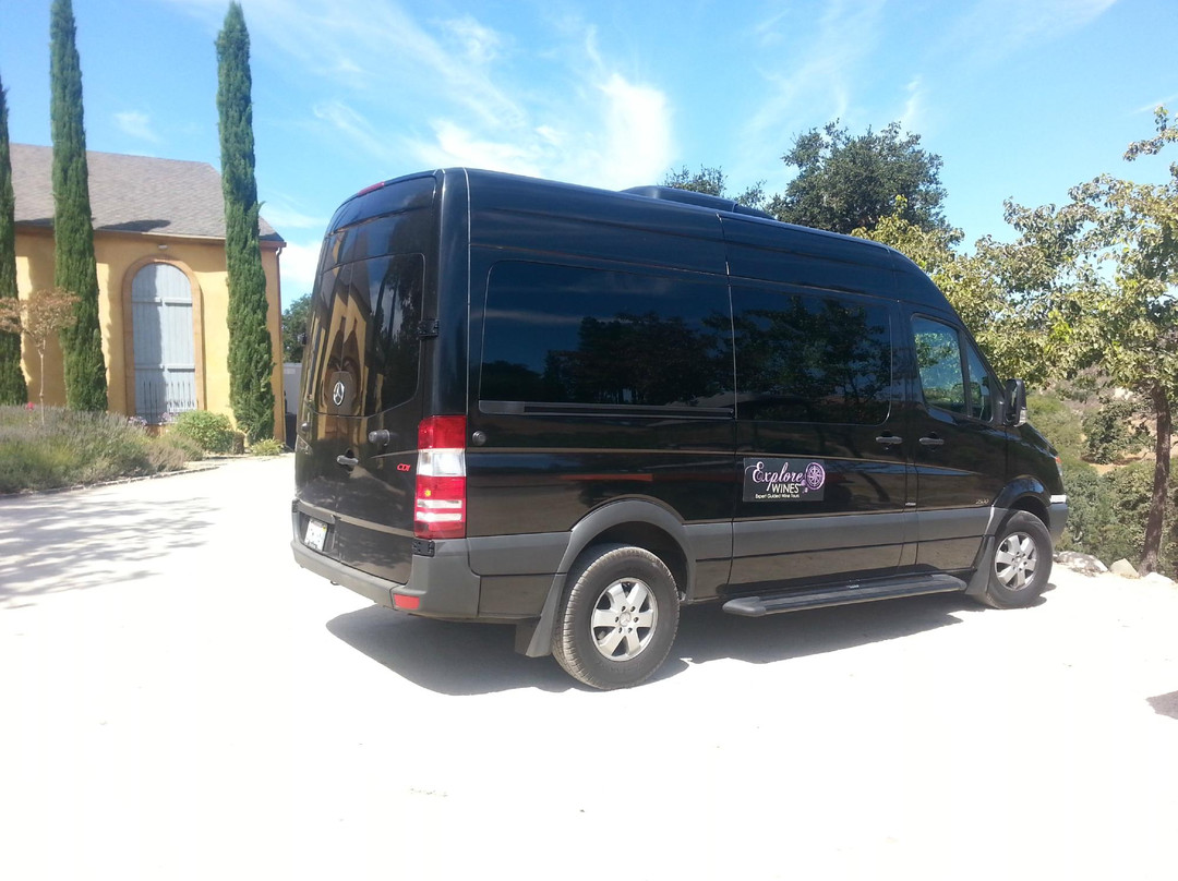 Explore Wines Tour-卡马里奥必去景点