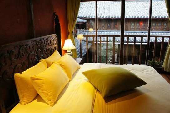 无尔山下｜金山映雪·雾漫泳池花园度假美宿主图