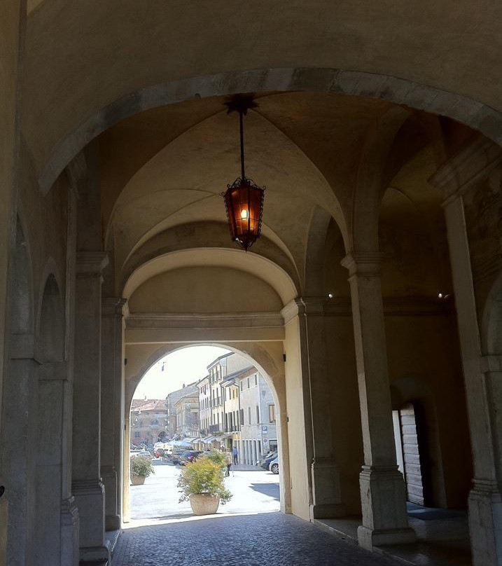 Porta San Tomaso-特雷维索必去景点