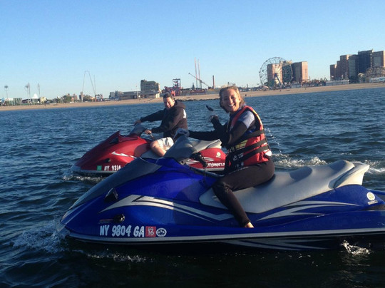 Jetty Jumpers-布鲁克林必去景点