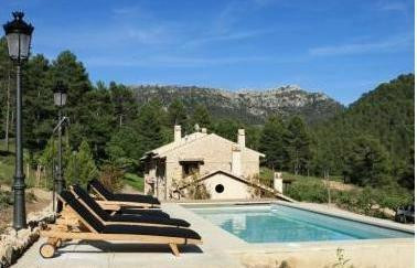 Cortijo Rio Madera