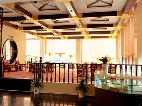 天柱山乐天然大酒店主图