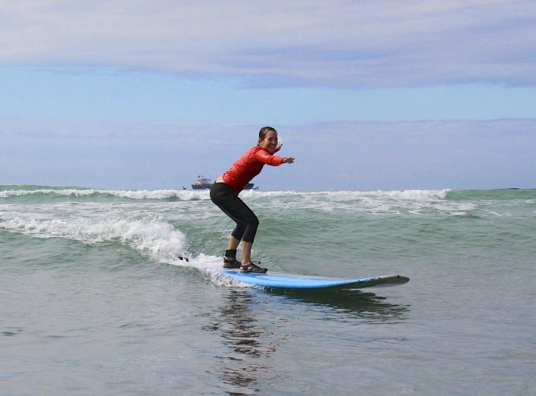 冲浪少女-火奴鲁鲁必去景点