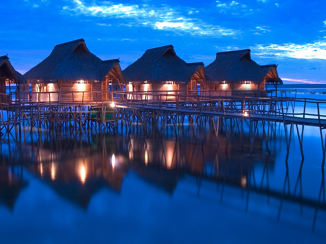 Flamingo Bay Water Lodge