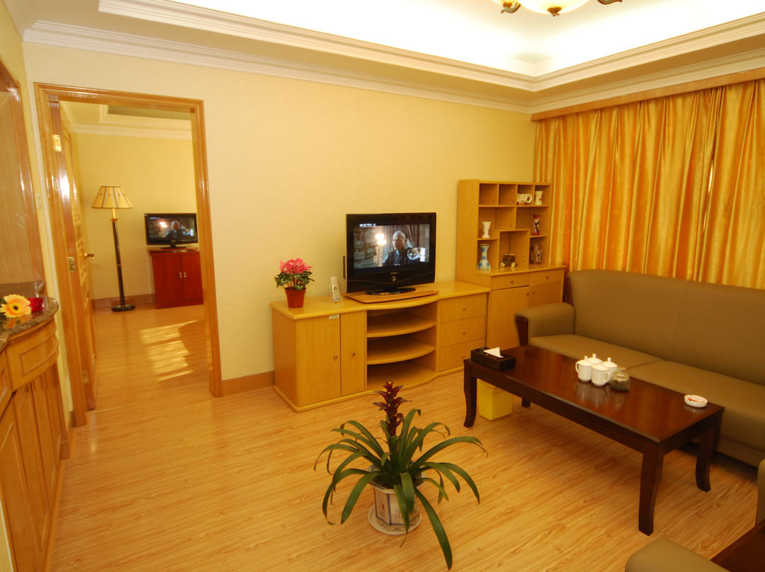 中苑大酒店主图