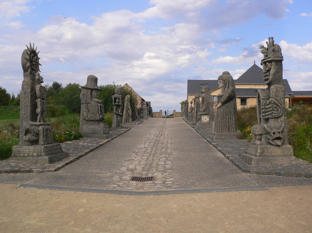Musée Robert Tatin景点图片