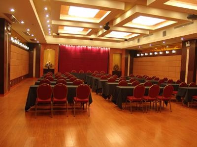 忠心大酒店(上海F1赛车场店)主图