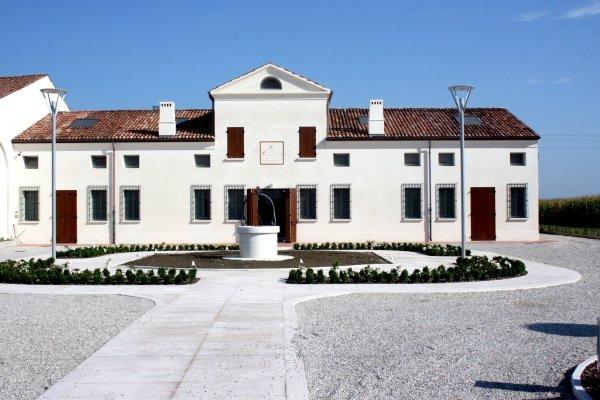 Possessioni Ferraresi-官方