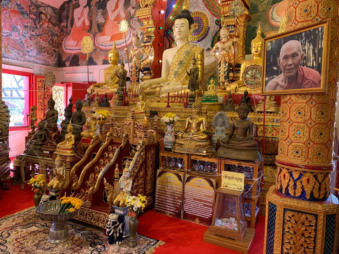 Wat Sri Mongkol景点图片