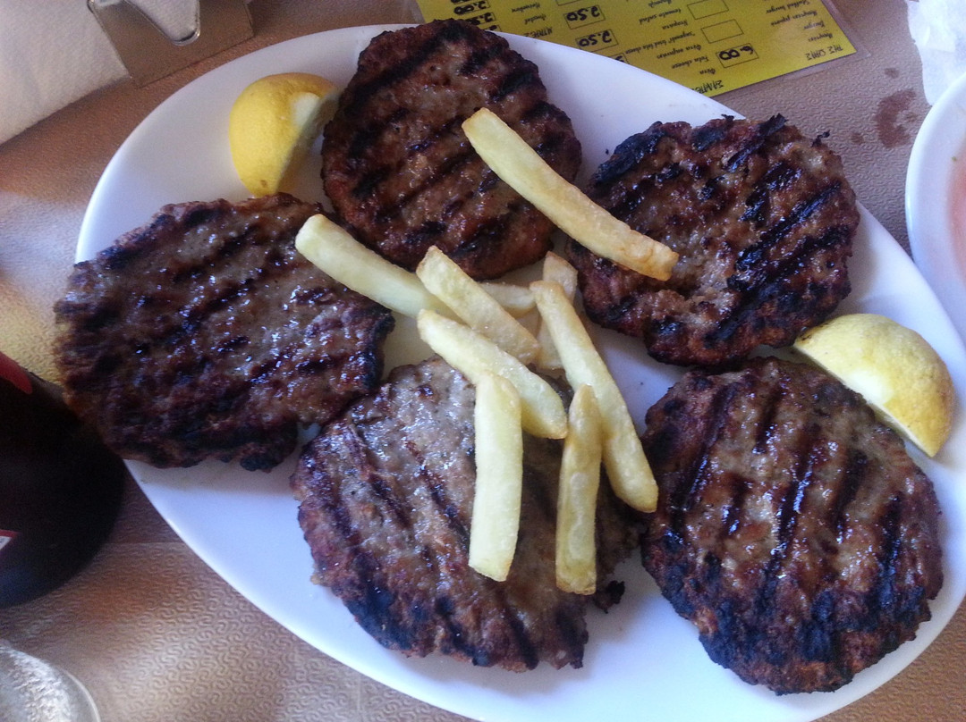 Kalyvia餐馆和美食-Taverna Dodekatheo