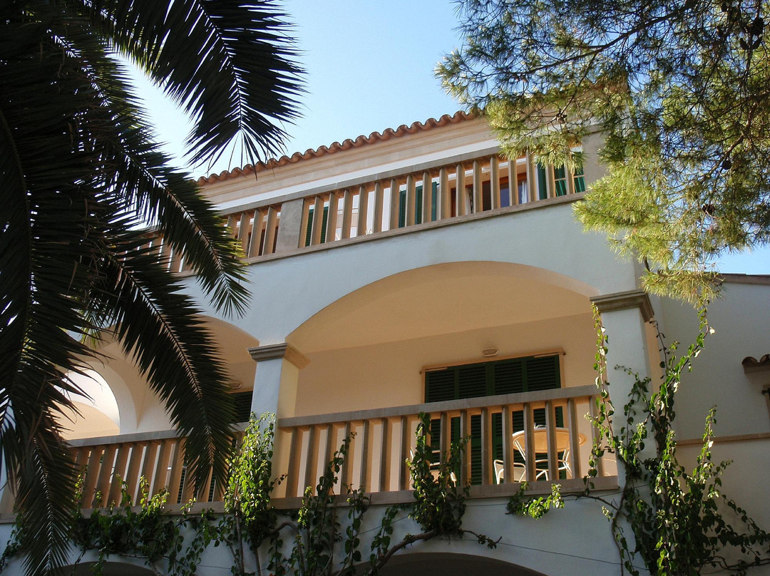 Apartamentos Village Cala Santanyi