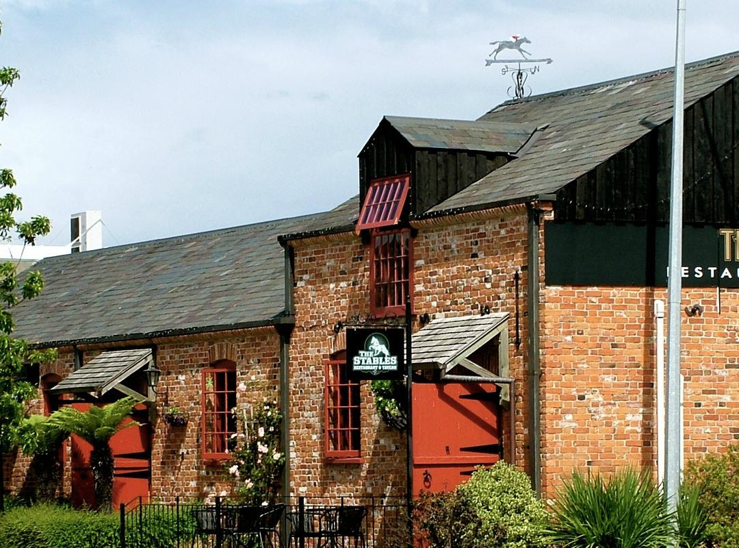 Richmond餐馆和美食-The Stables Restaurant & Tavern