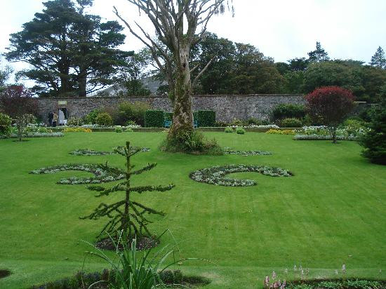 Kylemore Abbey & Victorian Walled Garden景点图片