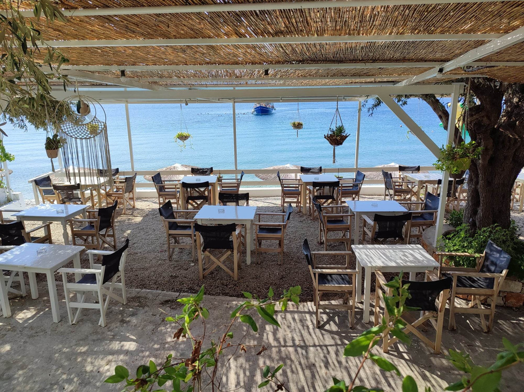 Food Bar 'Agios Dimitrios'