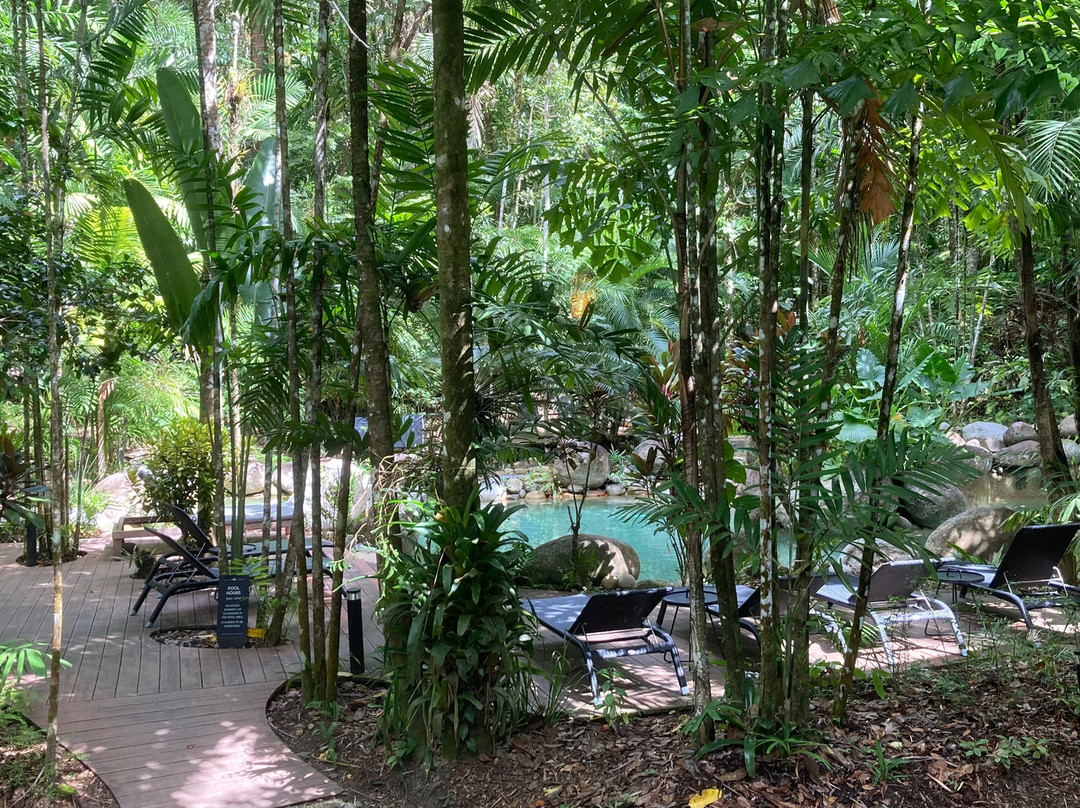 希尔奇橡树酒店主图