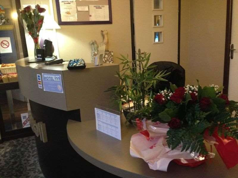 Brit Hotel Essentiel Granville主图