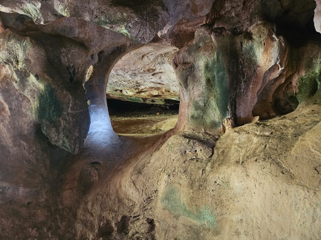 Gruta Do Limoeiro景点图片