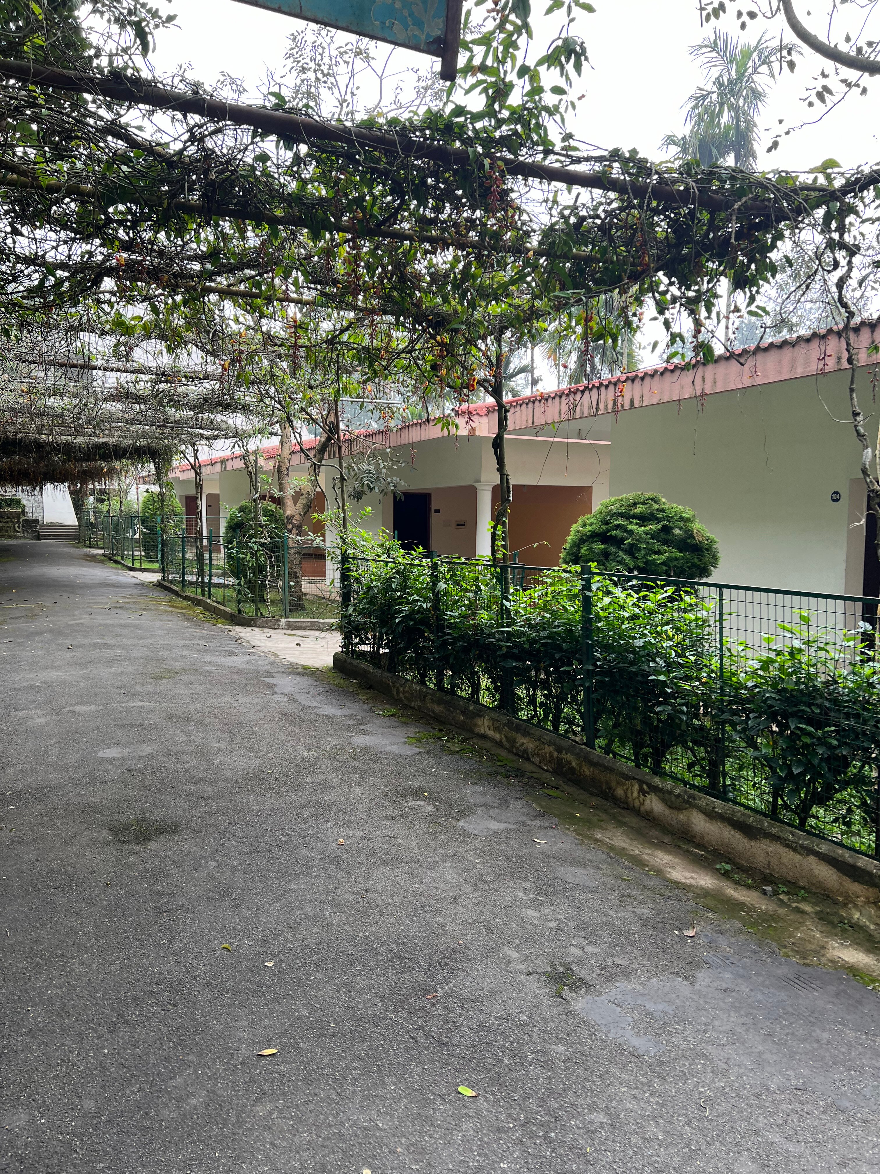 DNC Shevaroys Resorts & Spa-浴室