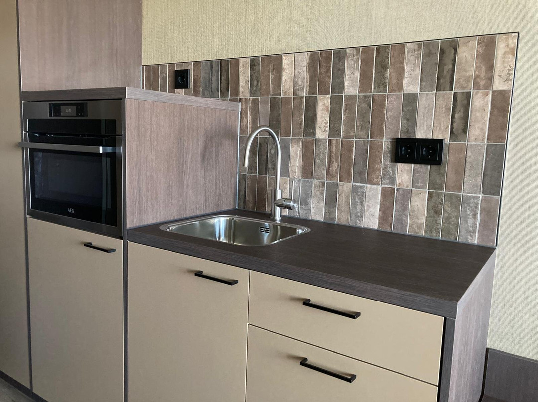 高山丘酒店主图