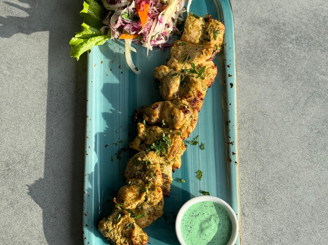 Sky Corner Hotel And Indian Restaurant主图