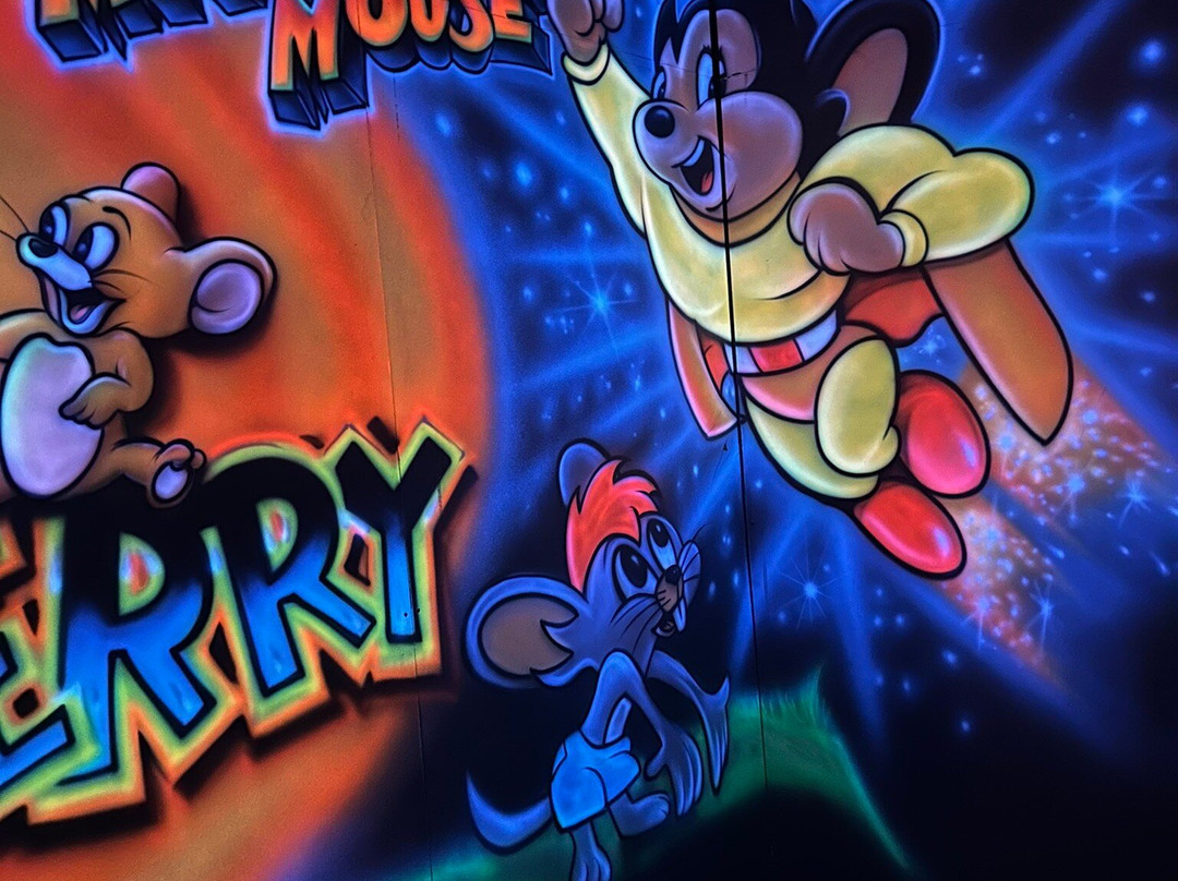 Putz n Glo Black Light Mini Golf-拉皮德城必去景点